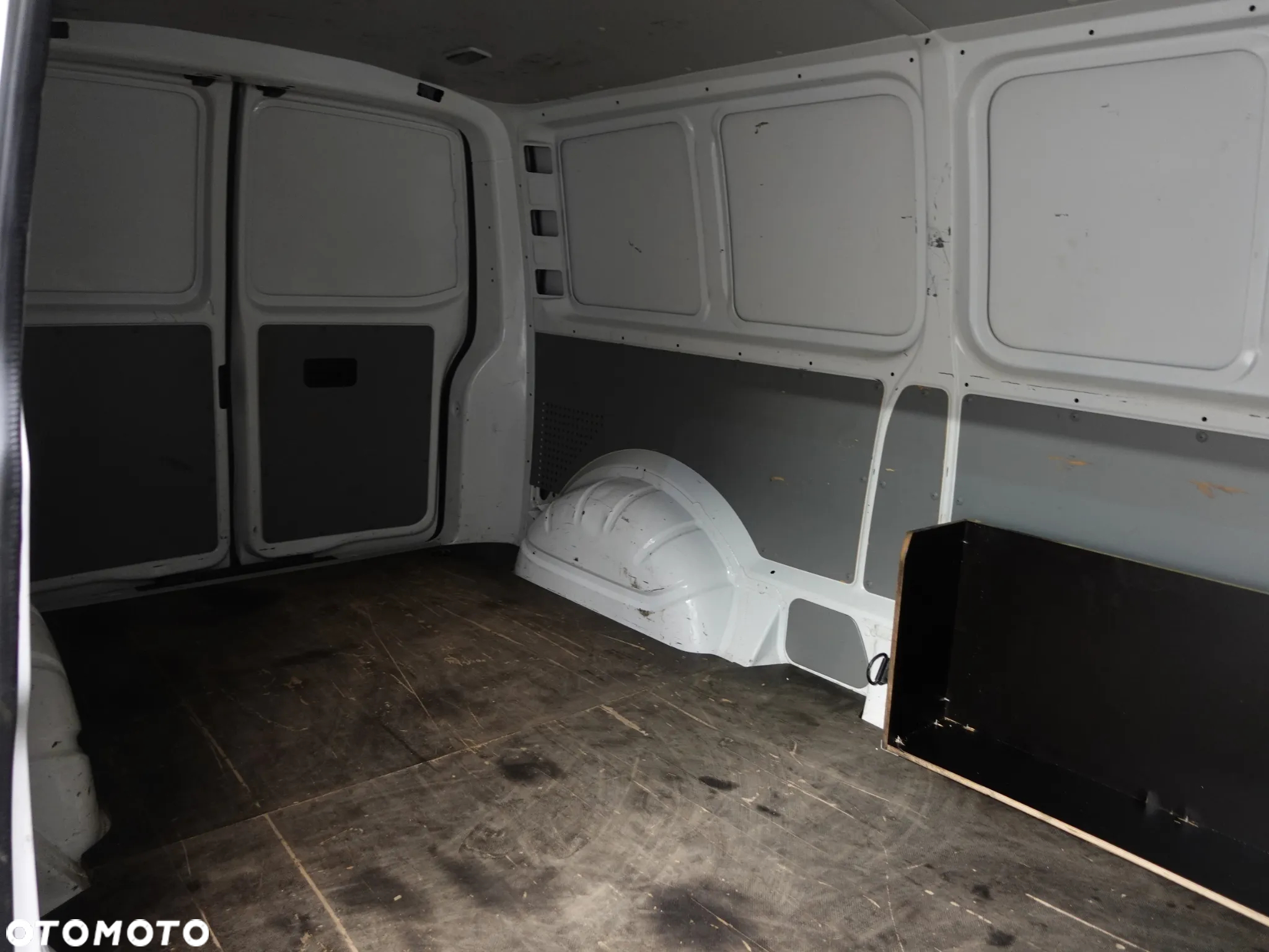 Volkswagen Transporter - Long - 39