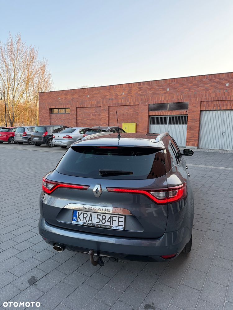 Renault Megane ENERGY TCe 140 EDC BOSE EDITION - 17