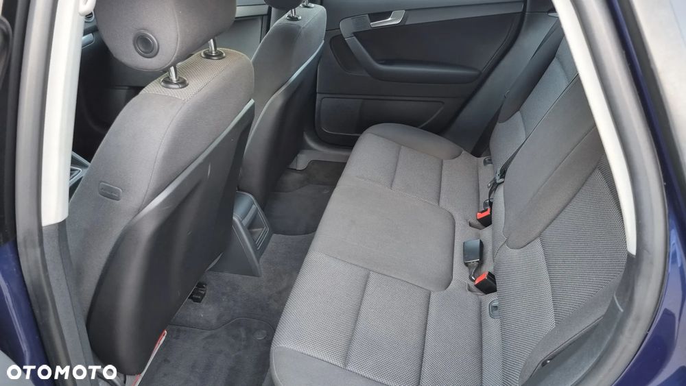 Audi A3 Sportback 1.4 TFSI Ambiente - 9
