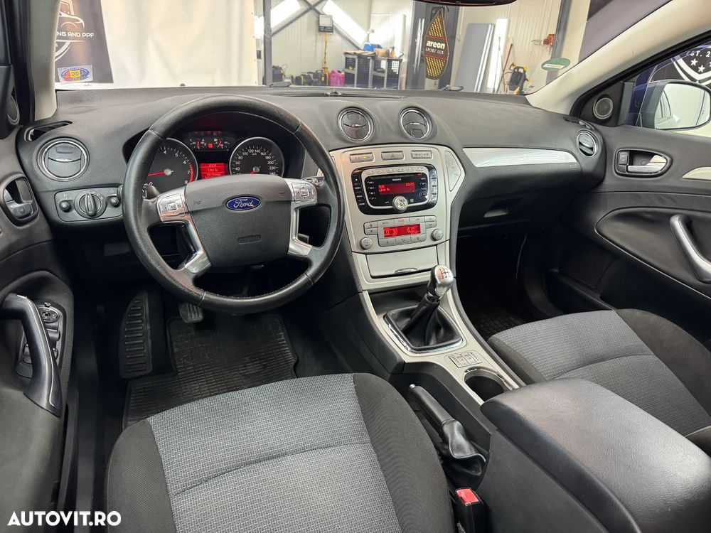 Ford Mondeo - 4