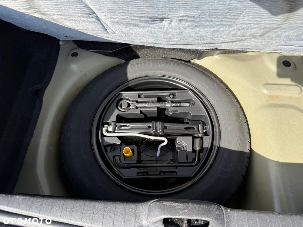 Peugeot 208 1.2 VTi Allure - 9