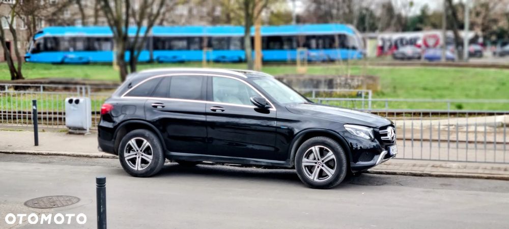 Mercedes-Benz GLC - 22