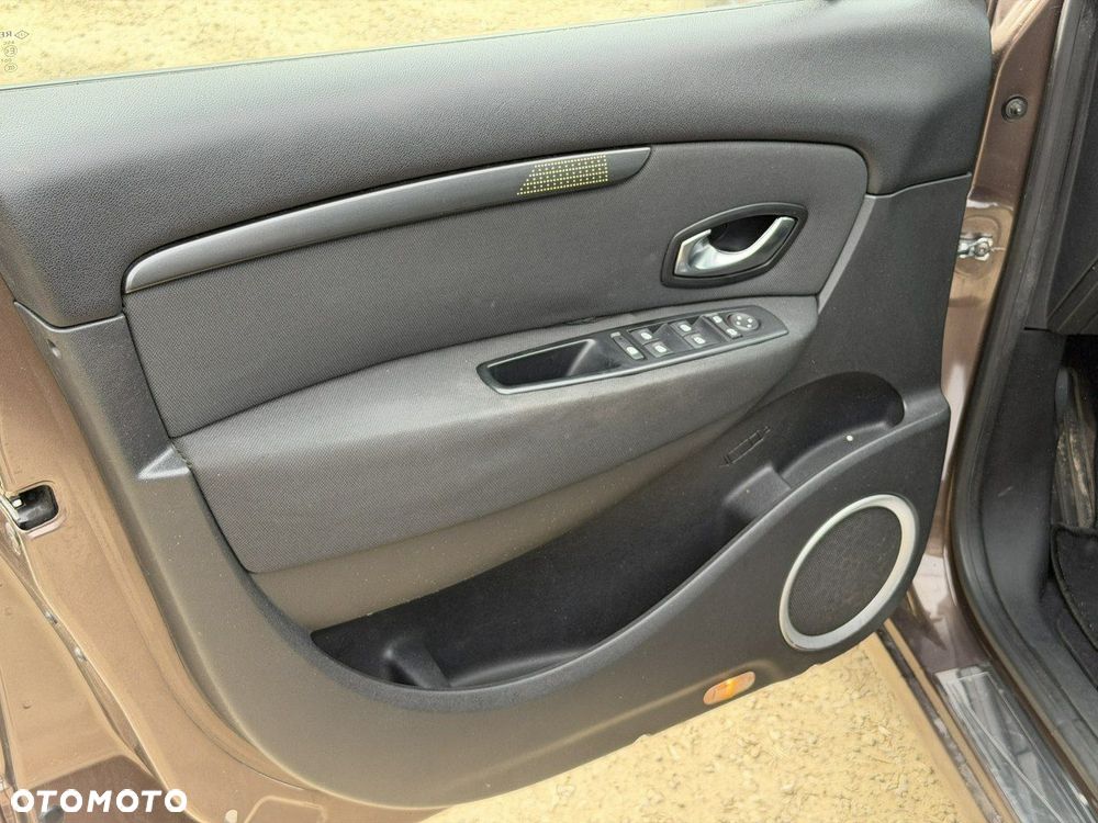 Renault Grand Scenic - 14