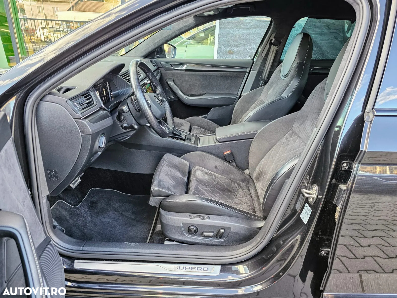 Skoda Superb Combi 2.0 TSI 4X4 DSG Sportline - 24