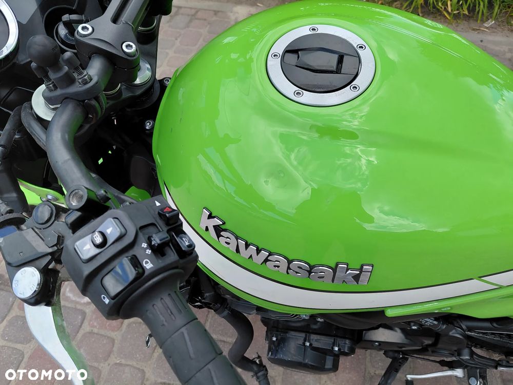 Kawasaki Z 900 RS - 12