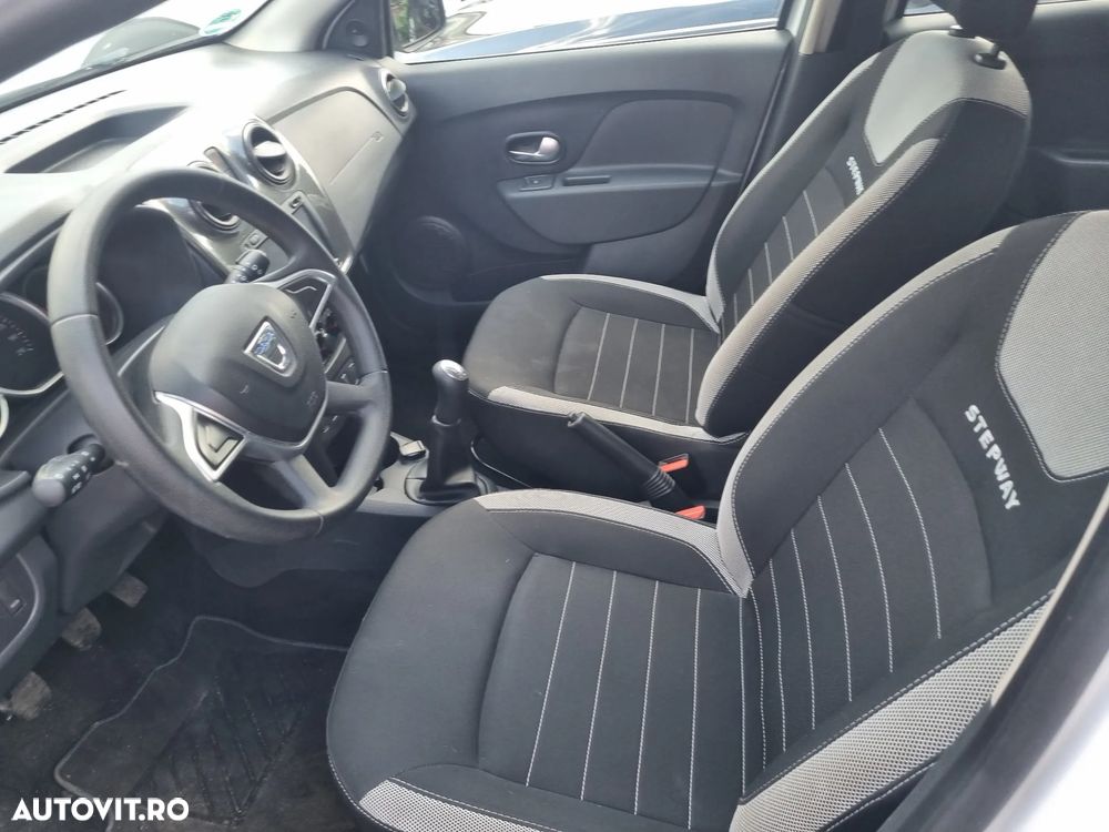 Dacia Sandero 0.9 90CP Stepway - 25