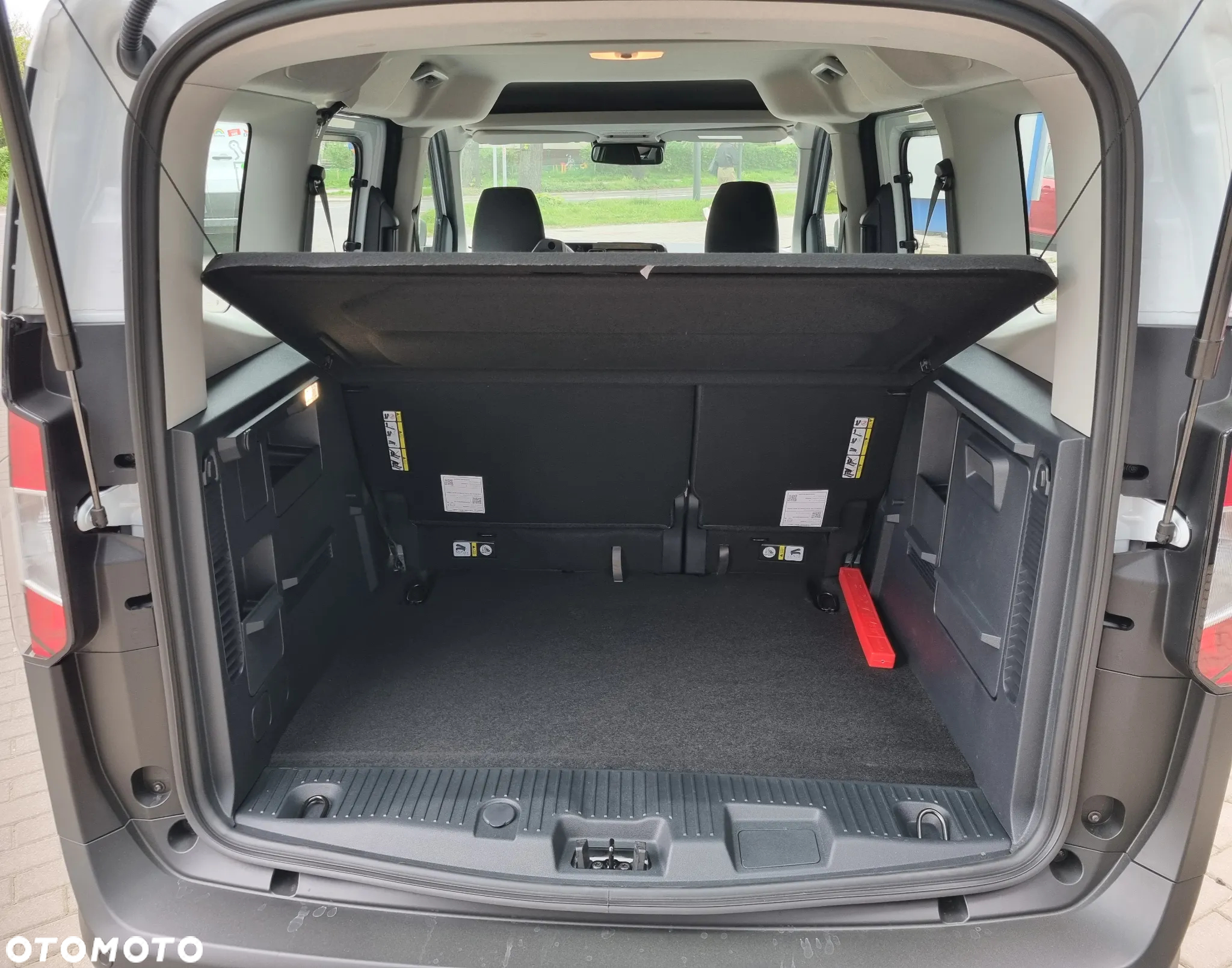 Ford Tourneo Courier - 13