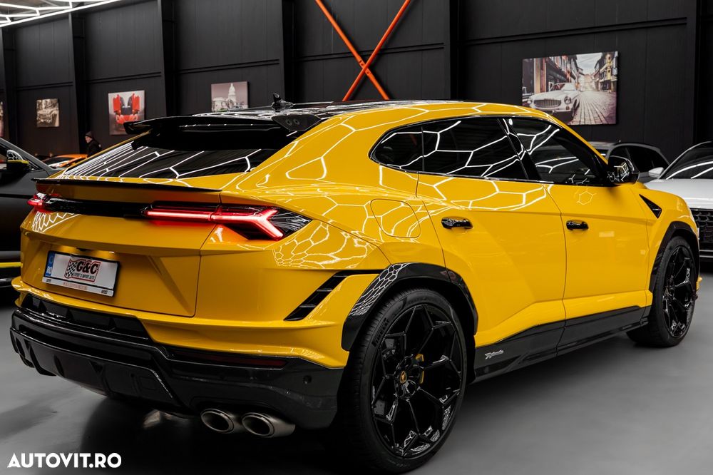 Lamborghini URUS - 27