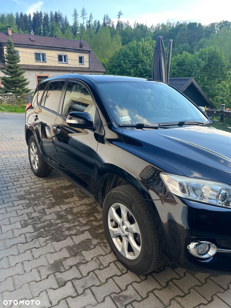 Toyota RAV4 - 2