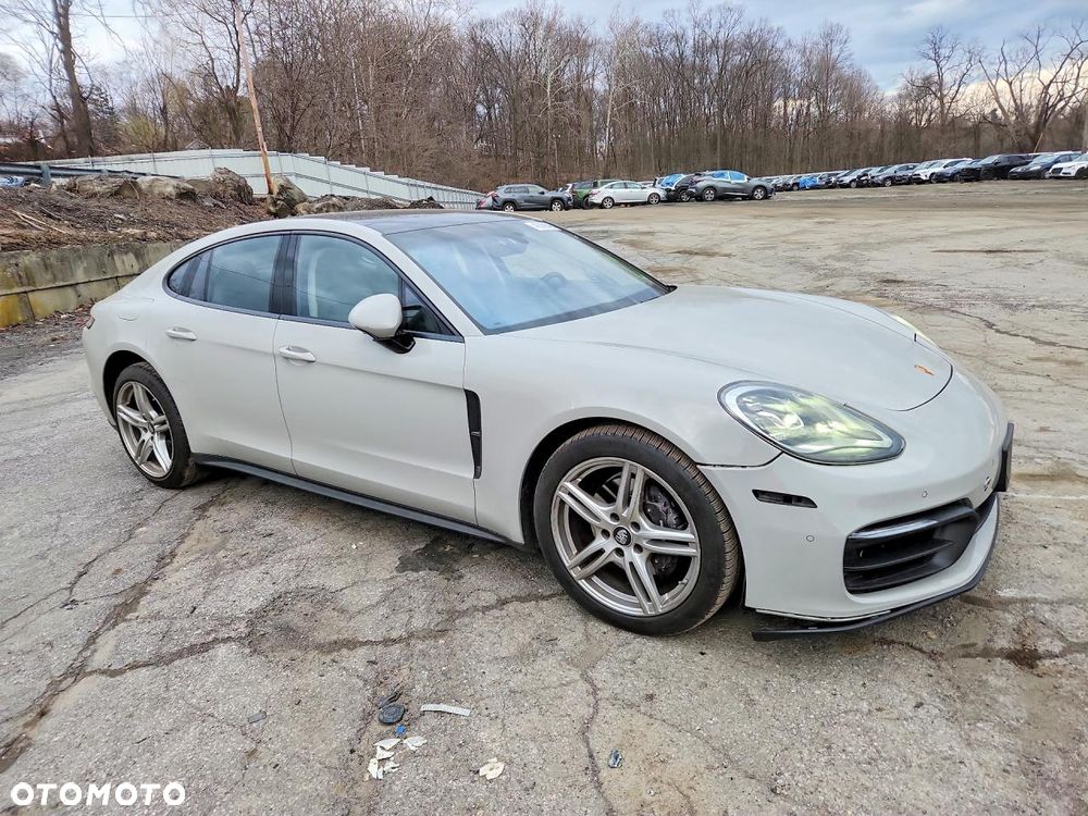 Porsche Panamera - 5
