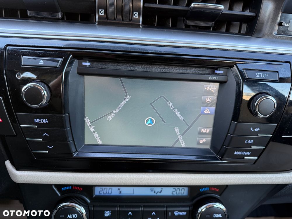 Toyota Corolla 1.6 Premium - 38