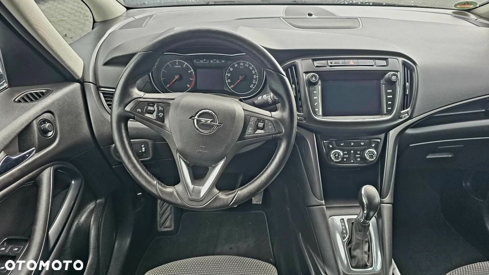 Opel Zafira Tourer 1.6 SIDI Turbo Innovation - 17