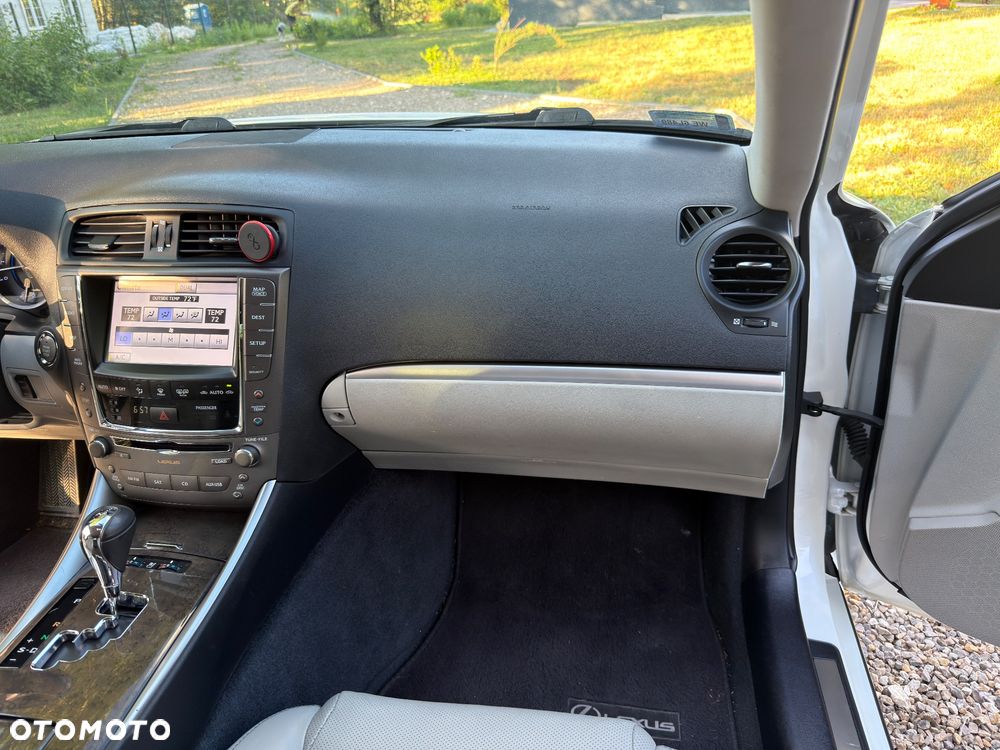 Lexus IS - 27