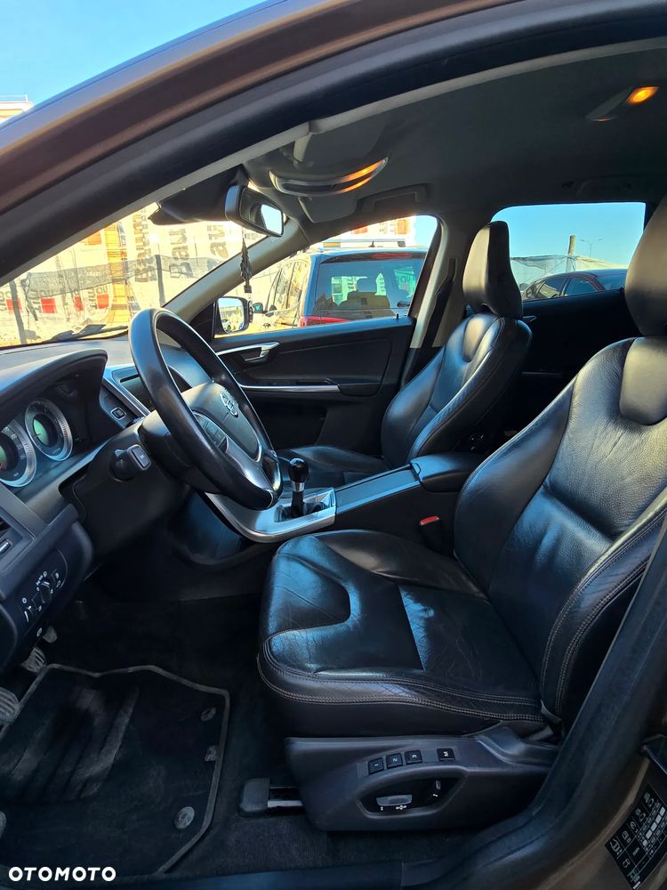 Volvo XC 60 D4 Summum - 6