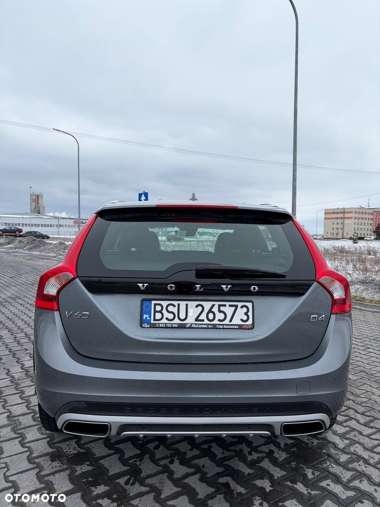 Volvo V60 Cross Country D4 Summum - 3
