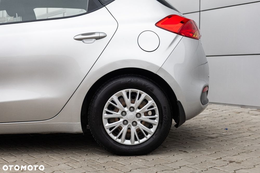 Kia Ceed 1.6 CRDi M - 13