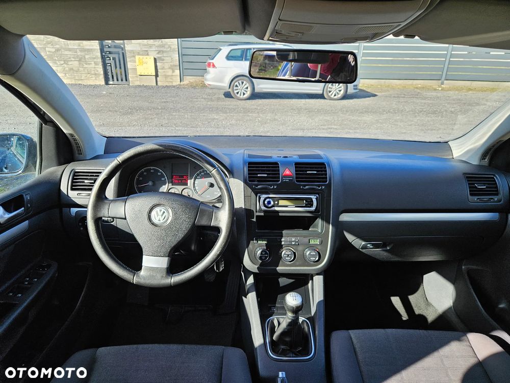 Volkswagen Golf 1.6 Tour - 9
