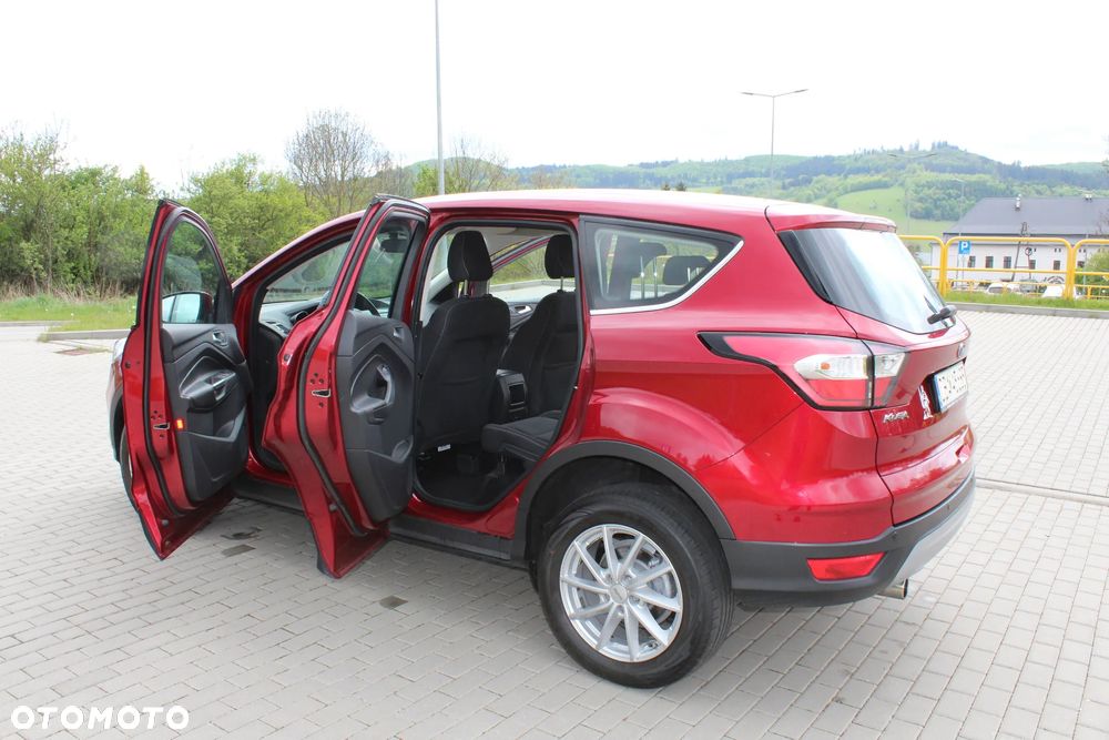 Ford Kuga 1.5 TDCi 2x4 Business Edition - 9