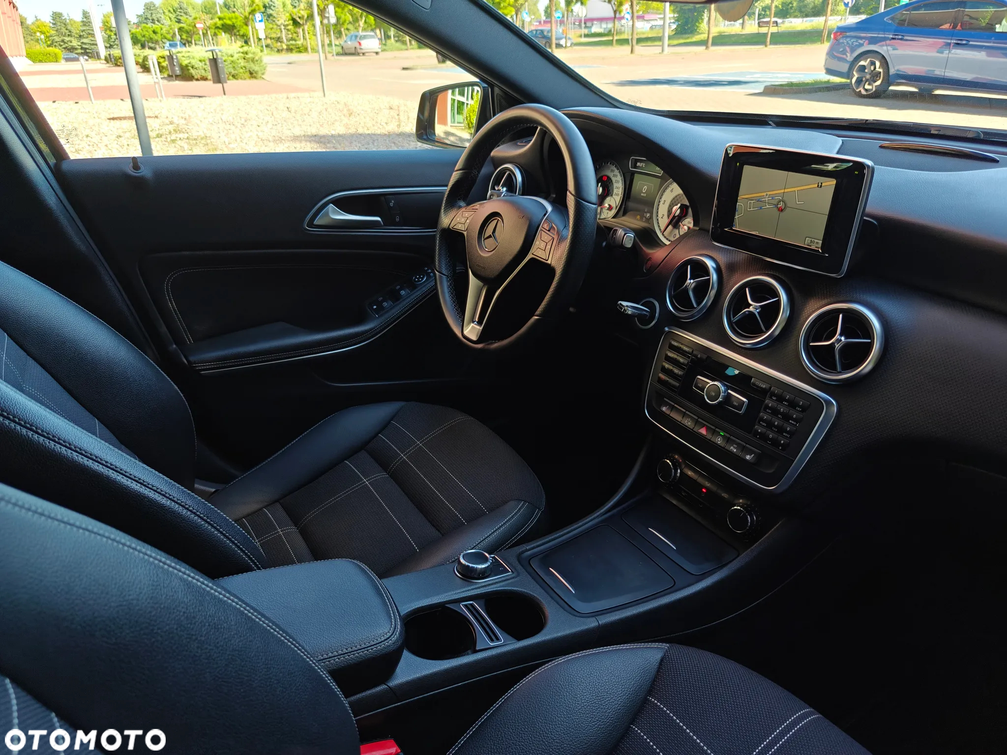 Mercedes-Benz Klasa A 180 (BlueEFFICIENCY) 7G-DCT Urban - 22