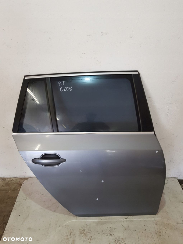 DRZWI PRAWE PRAWY TYŁ BMW E61 LCI EUR SPACEGRAU METALLIC A52/7