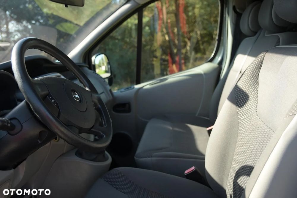 Opel Vivaro - 22