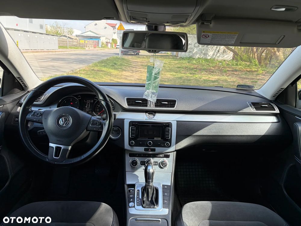 Volkswagen Passat 2.0 TDI Highline DSG - 4