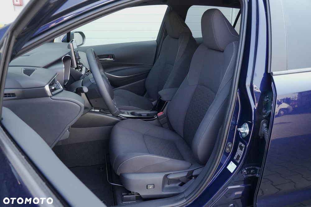 Suzuki Swace 1.8 Hybrid Premium Plus CVT - 11