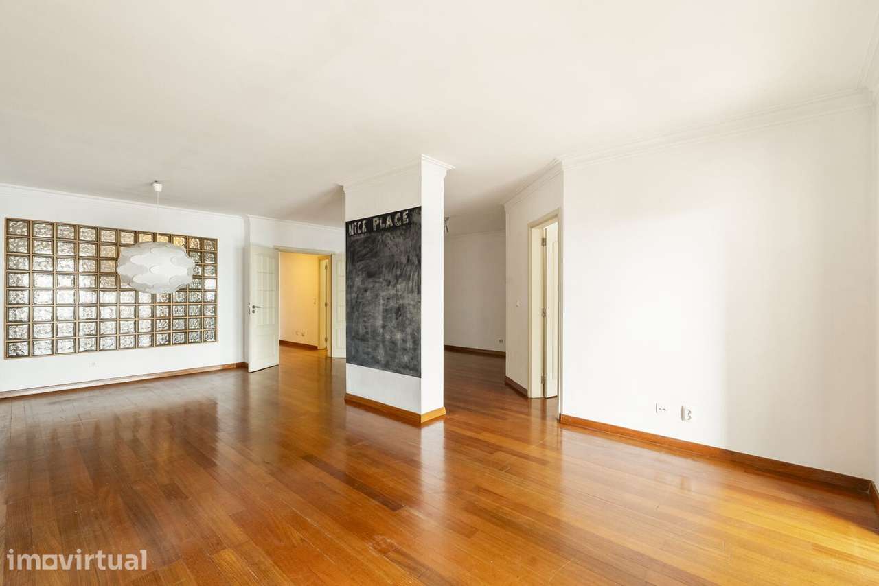 Apartamento T1 + 1 com piscina, Estoril, Cascais - Grande imagem: 3/37