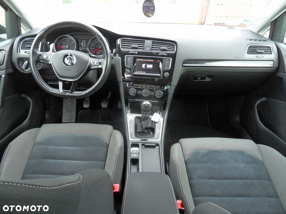 Volkswagen Golf 1.6 TDI BlueMotion Technology Trendline - 12