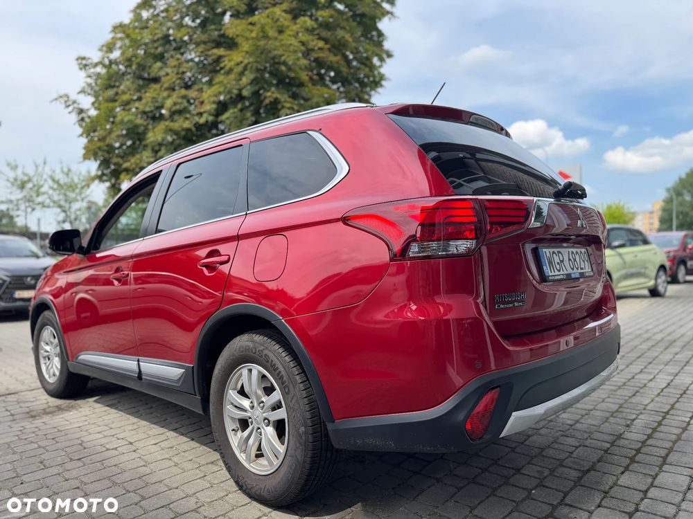 Mitsubishi Outlander 2.0 Intense 4WD CVT - 9