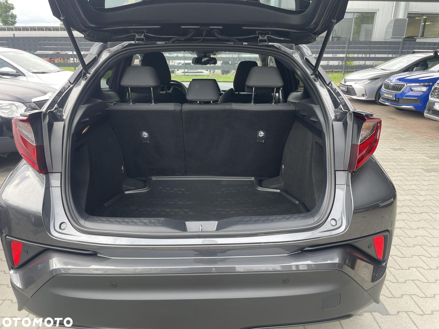 Toyota C-HR - 9
