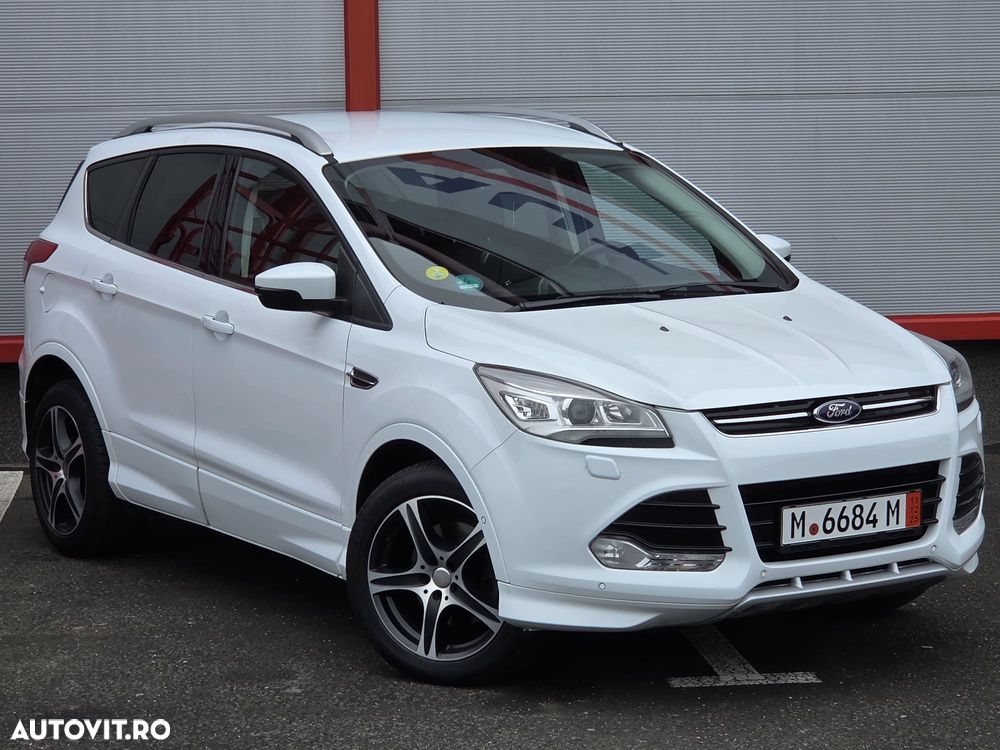 Ford Kuga 2.0 TDCi 2x4 ST-Line - 33