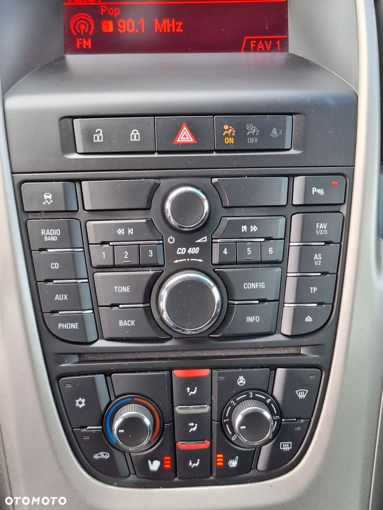Opel Astra 1.4 T Cosmo - 25
