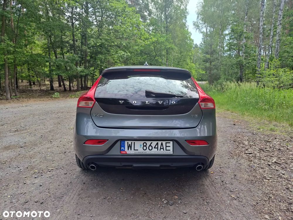 Volvo V40 T3 Drive-E Momentum - 30