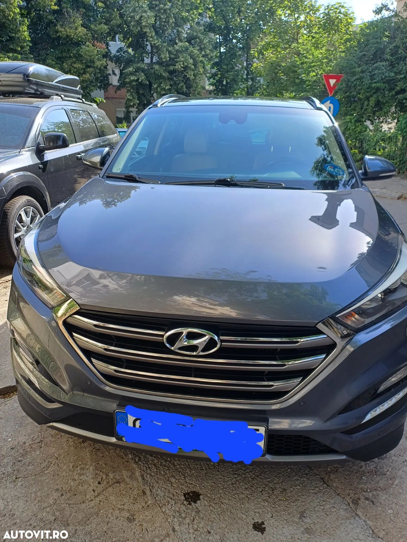 Hyundai Tucson 2.0 CRDI 4WD 8AT Luxury - 1