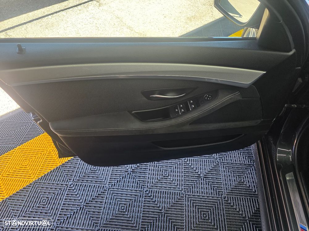 BMW 520 d xDrive Pack M Auto - 16