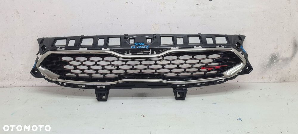 kia ceed iii gt line 18- grill atrapa chrom kratka - 1