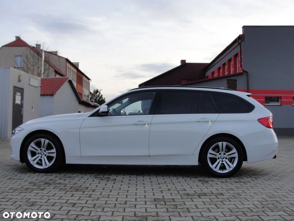 BMW Seria 3 318d Blue Performance Sport Line - 12