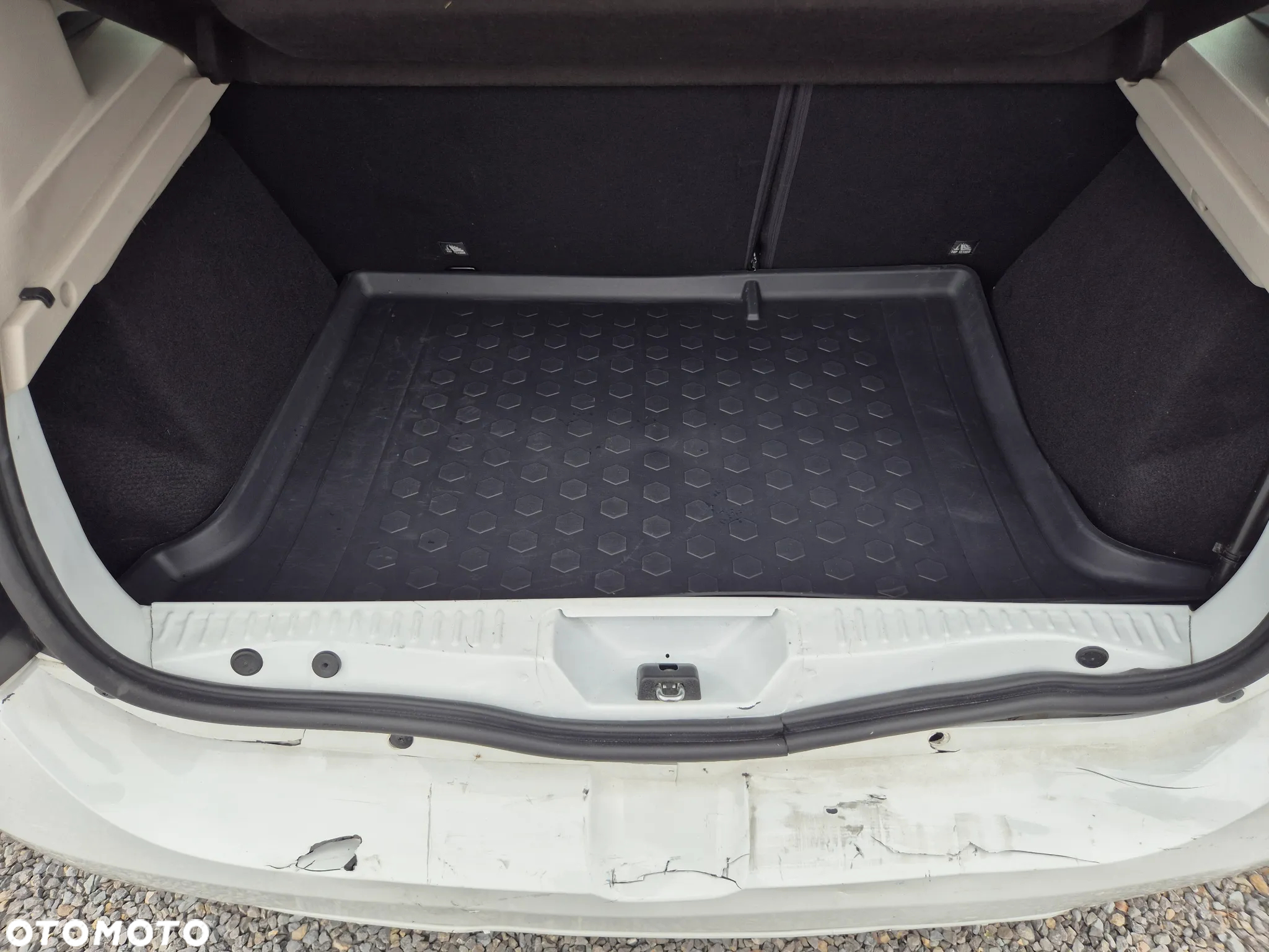 Dacia Sandero SCe 75 Acces - 26