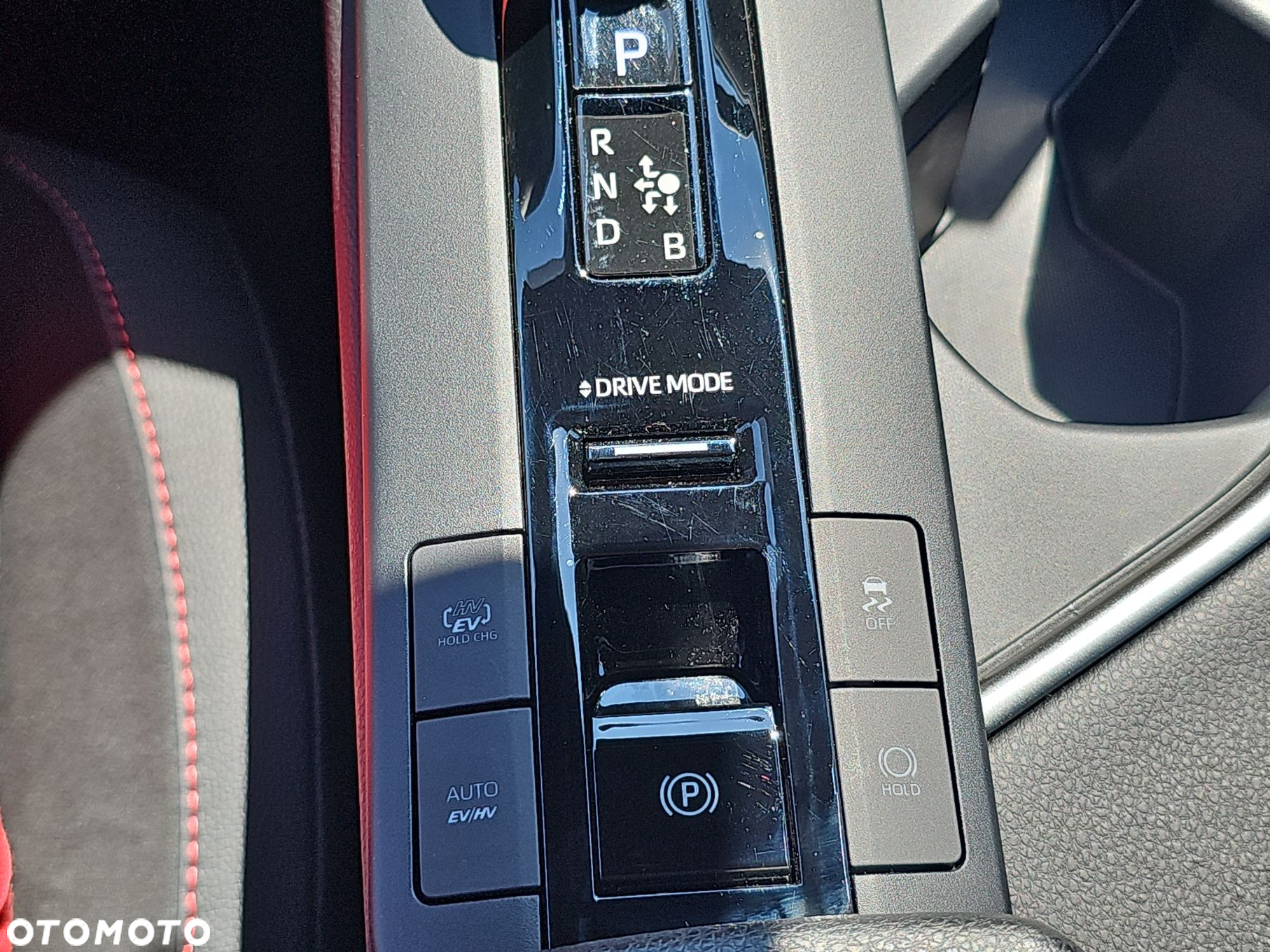Toyota C-HR - 26