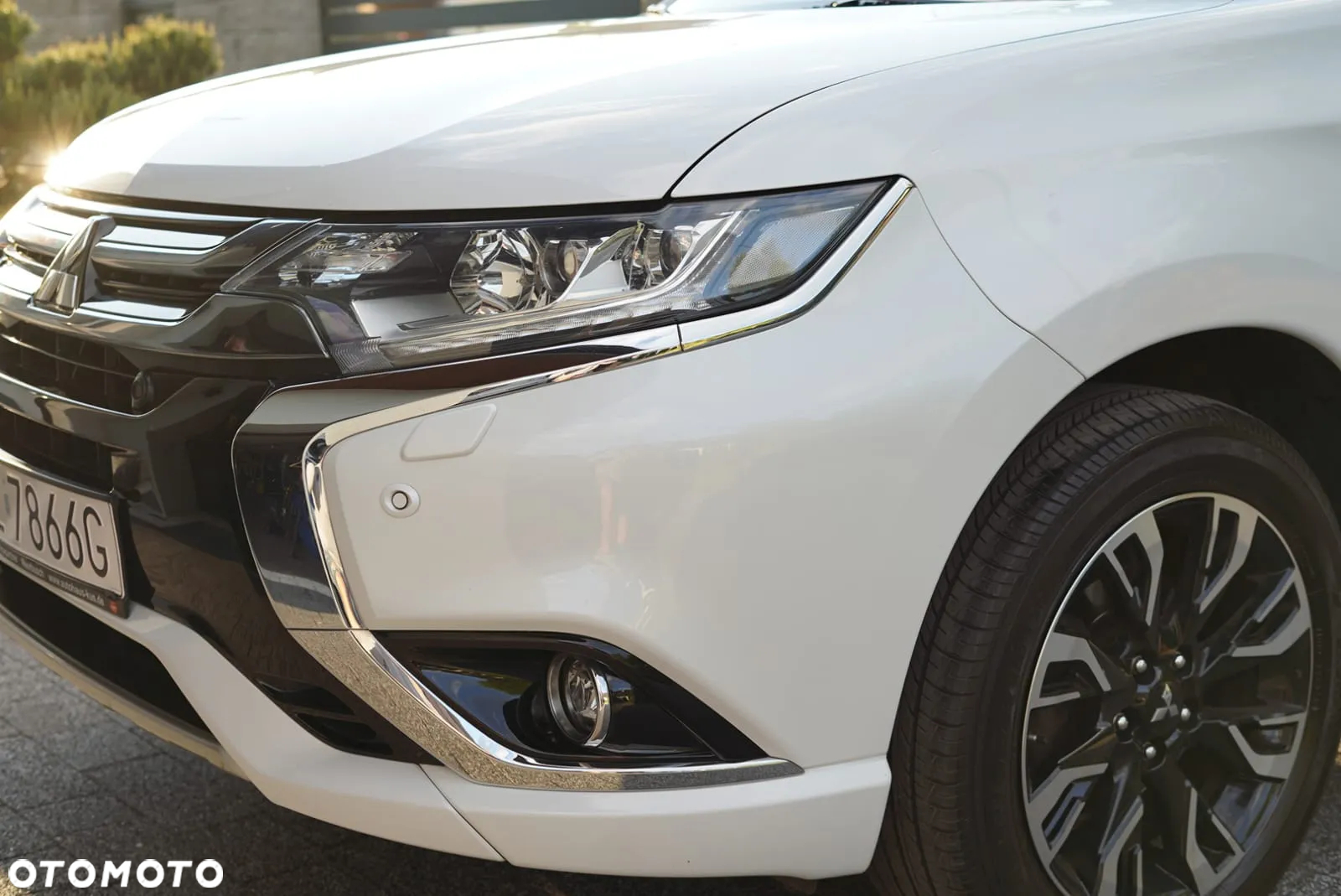 Mitsubishi Outlander 2.0 Instyle Navi 4WD CVT - 3