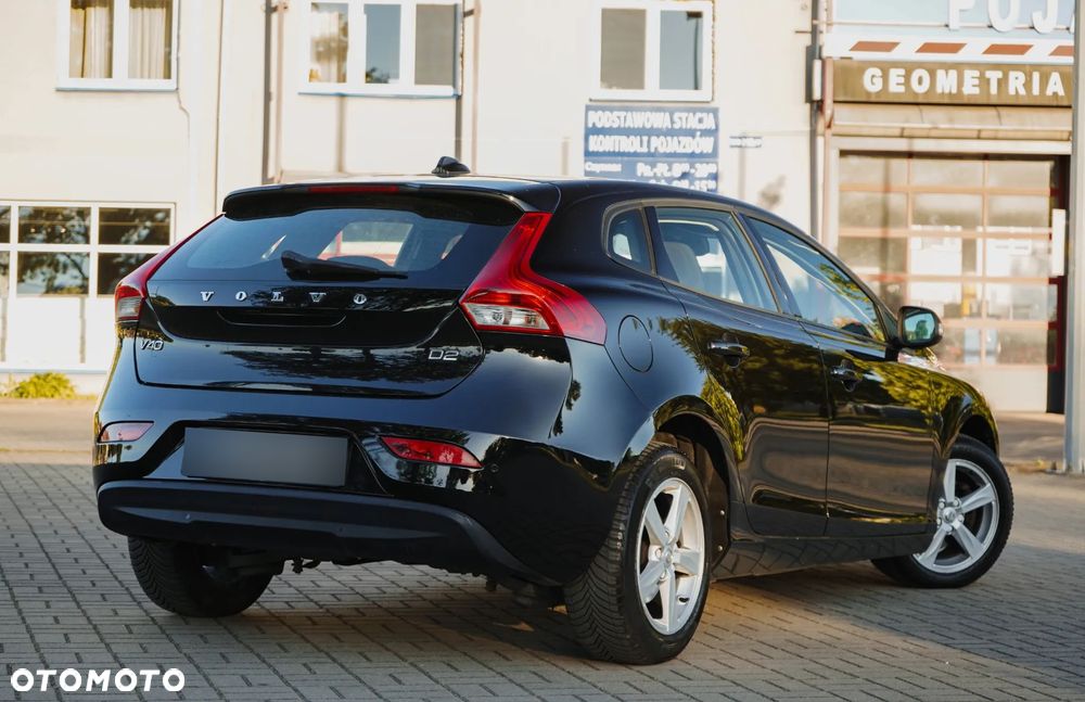Volvo V40 D2 Momentum - 13