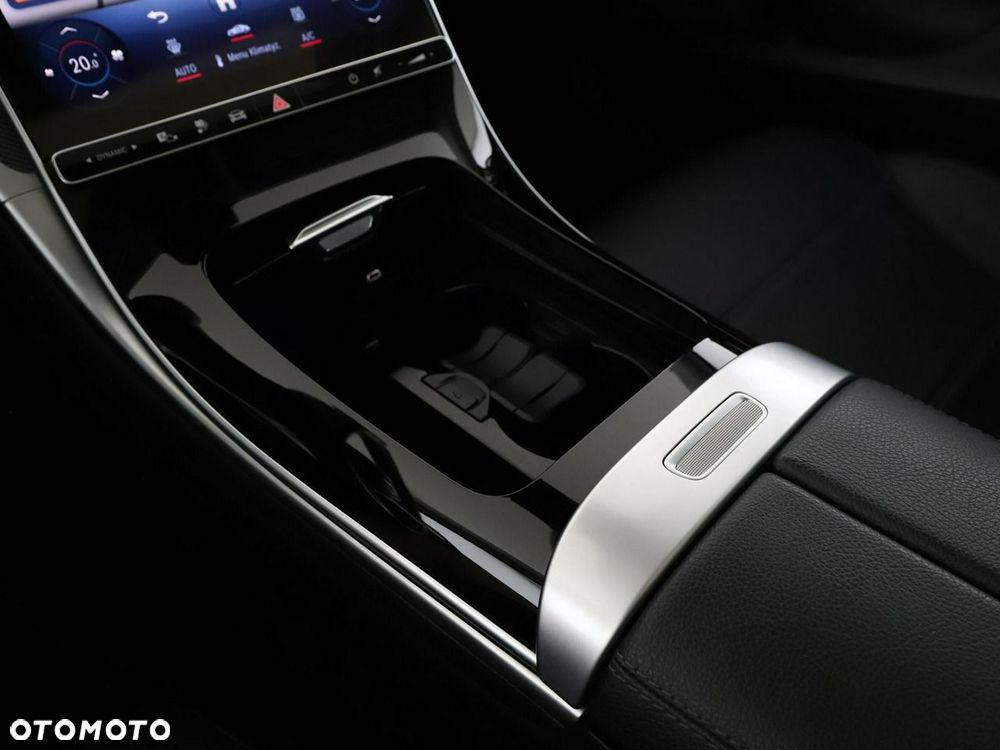 Mercedes-Benz Klasa C 300 e PHEV - 32