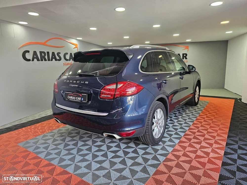 Porsche Cayenne 2011 photo 5