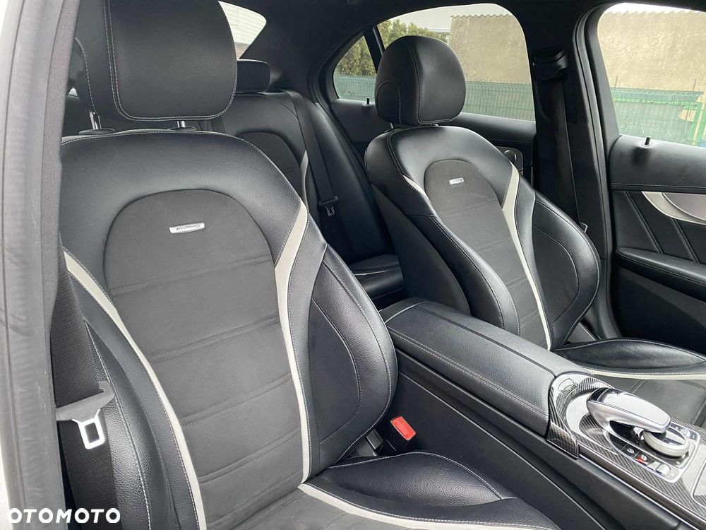 Mercedes-Benz Klasa C AMG 63 S AMG Speedshift 7G-MCT - 13