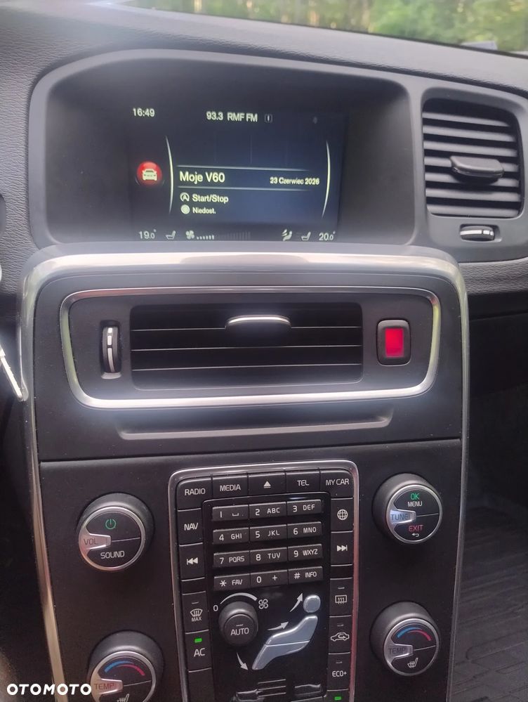 Volvo V60 D2 Geartronic - 18