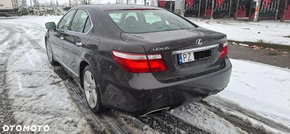 Lexus LS 460 - 4