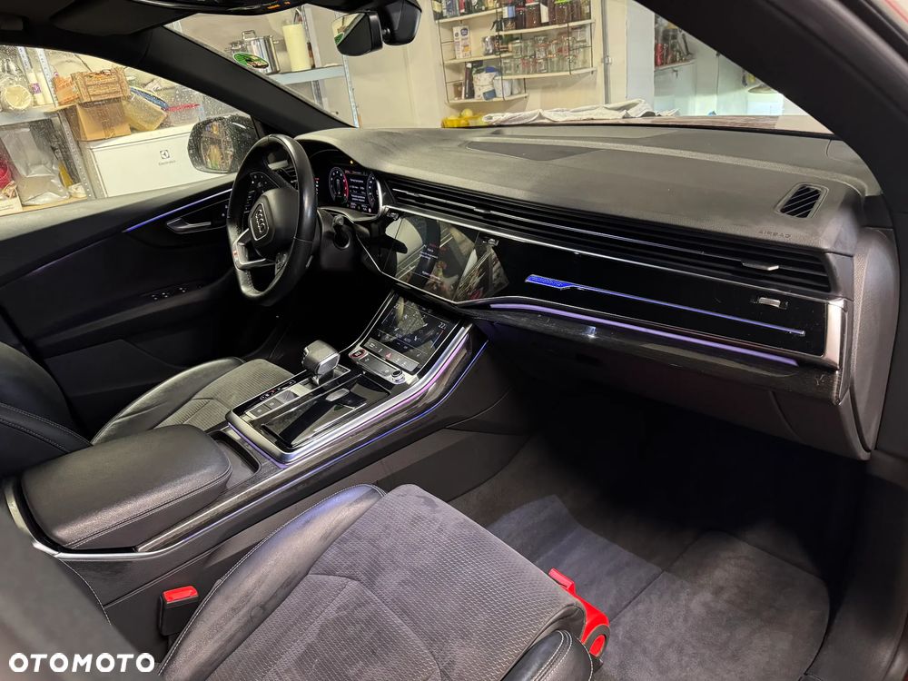 Audi SQ8 - 2