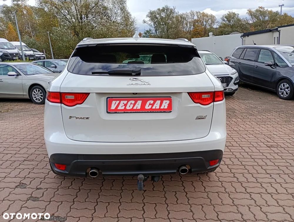 Jaguar F-Pace 2.0 i4D AWD Prestige - 25