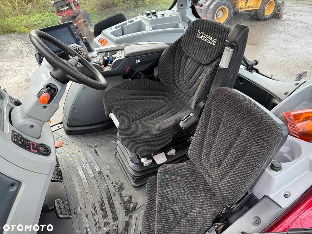 Valtra N 154 D - 11